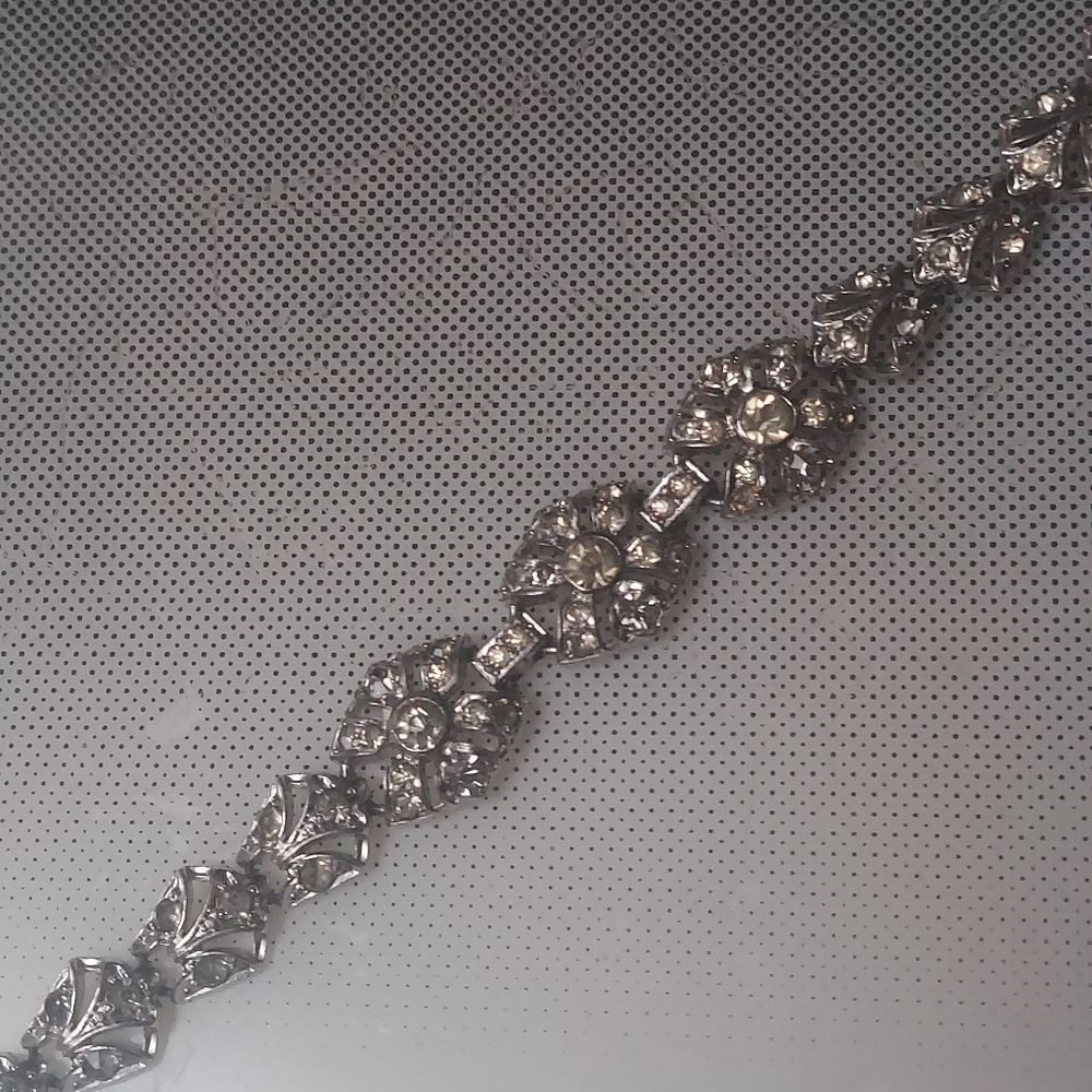 Elegant Silver Art Deco Floral 50s Linked Bracelet